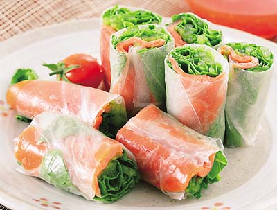 京壬生菜とサーモンの生春巻き