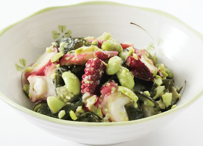 黒愛菜とタコの酢のもの