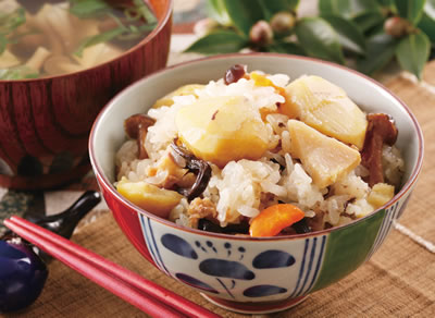 栗入り変わりおこわ