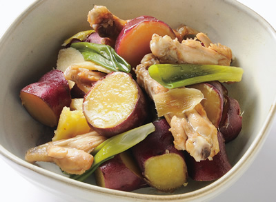 丹後砂丘かんしょと若鶏手羽の甘辛煮