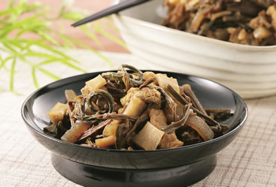 ゼンマイの茶津