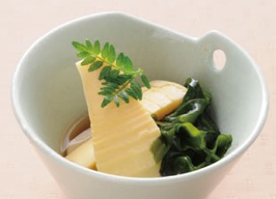 京たけのことわかめの煮物（若竹煮）